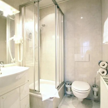 Promenadenhof 2* Weissensee (Thuringia)